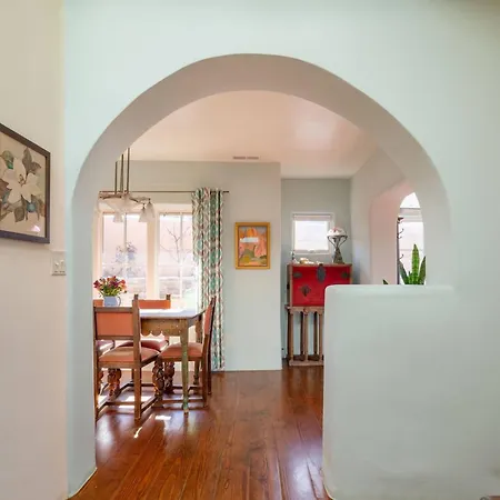 Gorgeous Historic Adobe Near Canyon Road Holiday home Santa Fe